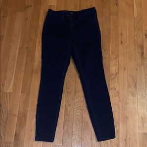 Blue skinny jeans